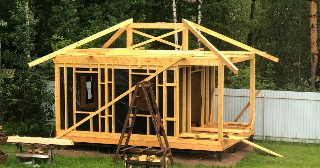 Сарай из бруса 100х100 в Белорецке - строительство под ключ | Строй-Блр от 40664 руб.